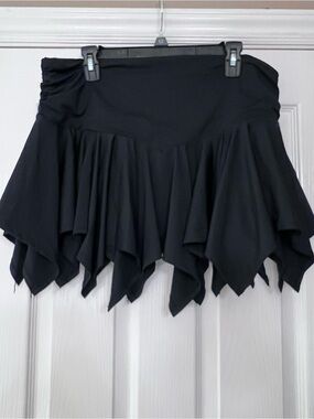 wild fable Black Handkerchief Hem Skort